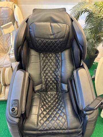 1390587-5 Massagestol 4D Premium - – helkroppsmassage med värmefunktion