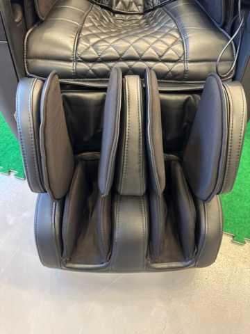 1390587-6 Massagestol 4D Premium - – helkroppsmassage med värmefunktion