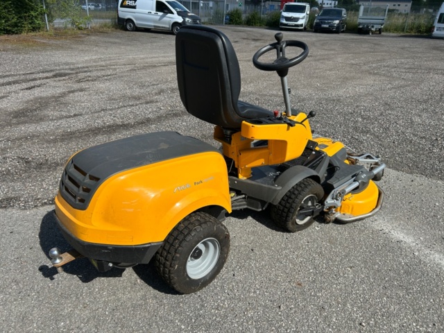 1367505-4 Riding lawn mower - Stiga (Repair item)