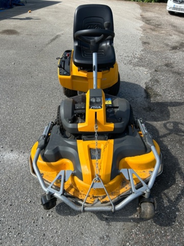1367505-6 Riding lawn mower - Stiga (Repair item)