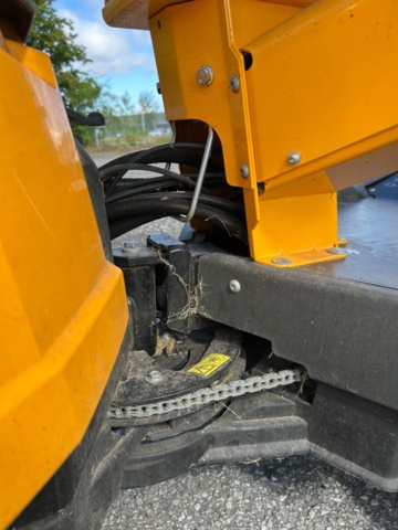 1367505-13 Riding lawn mower - Stiga (Repair item)