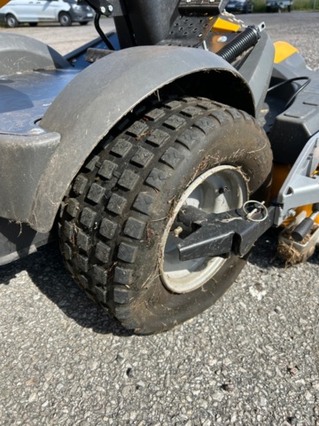 1367505-15 Riding lawn mower - Stiga (Repair item)