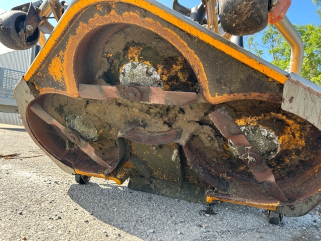 1367505-17 Riding lawn mower - Stiga (Repair item)