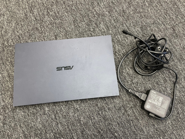 1368383-2 Laptop ASUS Expertbook (excl. hard drive)