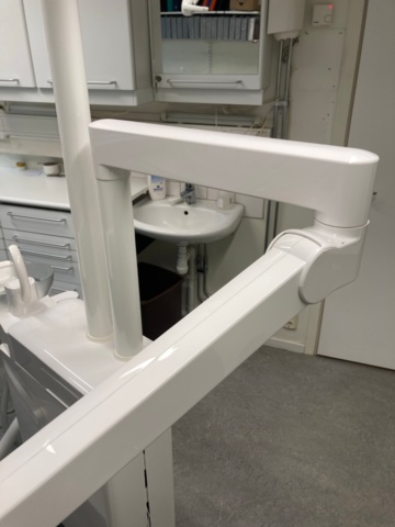 1390179-10 Tandläkarklinik: Intego pro tandläkarstol, röntgen, lampa, autoklav