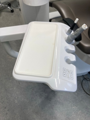 1390179-32 Tandläkarklinik: Intego pro tandläkarstol, röntgen, lampa, autoklav