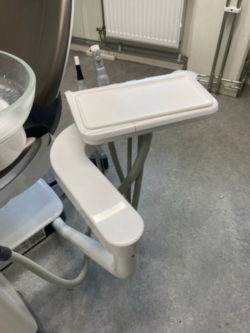 1390179-33 Tandläkarklinik: Intego pro tandläkarstol, röntgen, lampa, autoklav