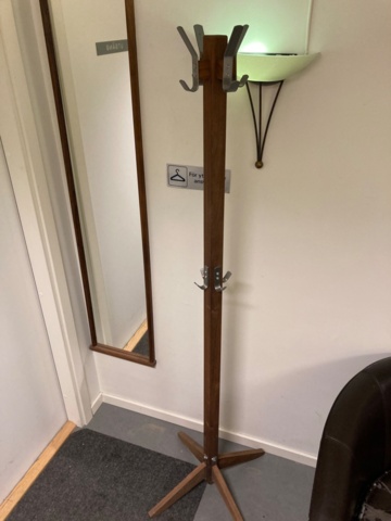 1390179-43 Tandläkarklinik: Intego pro tandläkarstol, röntgen, lampa, autoklav