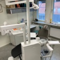 1390179-6 Tandläkarklinik: Intego pro tandläkarstol, röntgen, lampa, autoklav