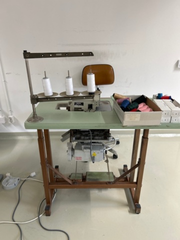 1367528-1 Sewing machine - Brother EF4-B511