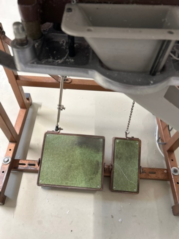 1367528-6 Sewing machine - Brother EF4-B511