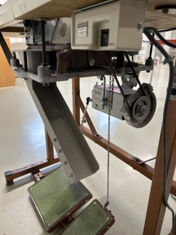 1367528-10 Sewing machine - Brother EF4-B511