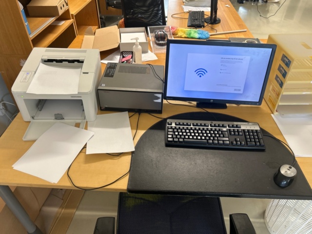 1367534-2 Skärmar, datorer, skrivare, mm.