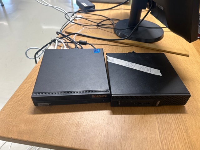 1367534-9 Skärmar, datorer, skrivare, mm.