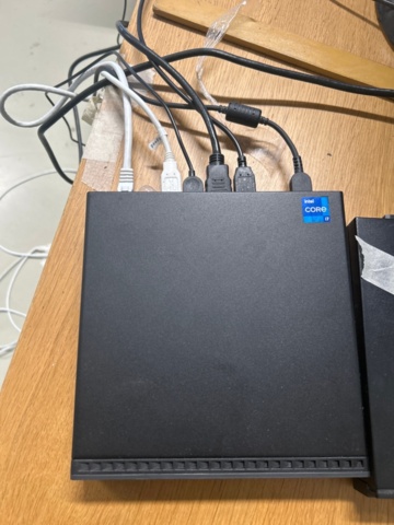 1367534-10 Skärmar, datorer, skrivare, mm.