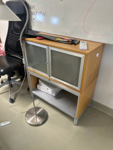 1367534-17 Skärmar, datorer, skrivare, mm.