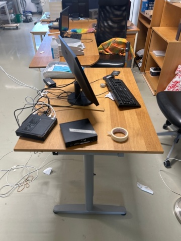 1367534-18 Skärmar, datorer, skrivare, mm.