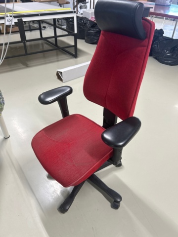 1367534-20 Skärmar, datorer, skrivare, mm.