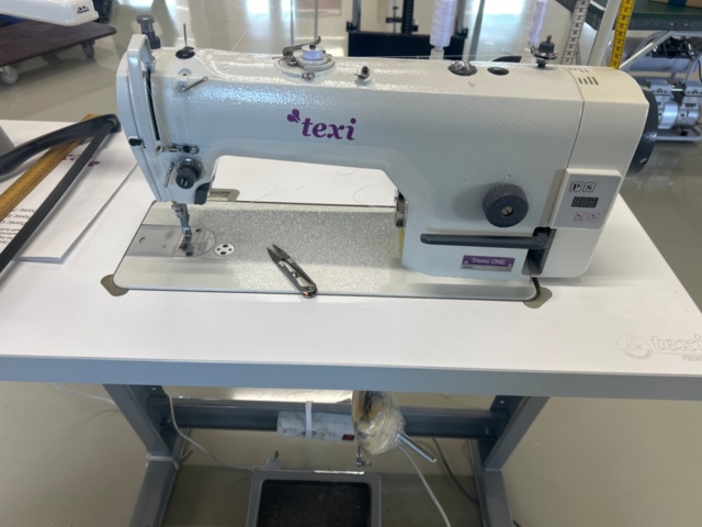 1367536-2 Sewing machine - Texi Tronic One