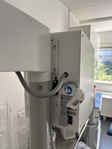 1386888-8 Mobile microscope - Carl Zeiss S100 OPMI Pico