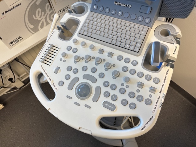 1386901-8 Ultraljudsmaskin GE Healthcare Voluson S8