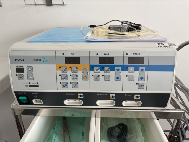 1386903-2 Diatermiapparat inklusive diverses tillbehör -  EMED ES350