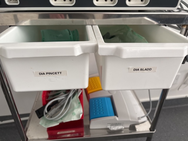 1386903-10 Diatermiapparat inklusive diverses tillbehör -  EMED ES350