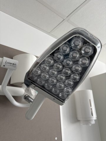 1386905-4 Väggmonterad behandlingslampa – Maquet Lucea 40