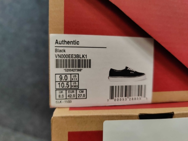 1391442-3 Skor Vans Authentic Black, Strl 42