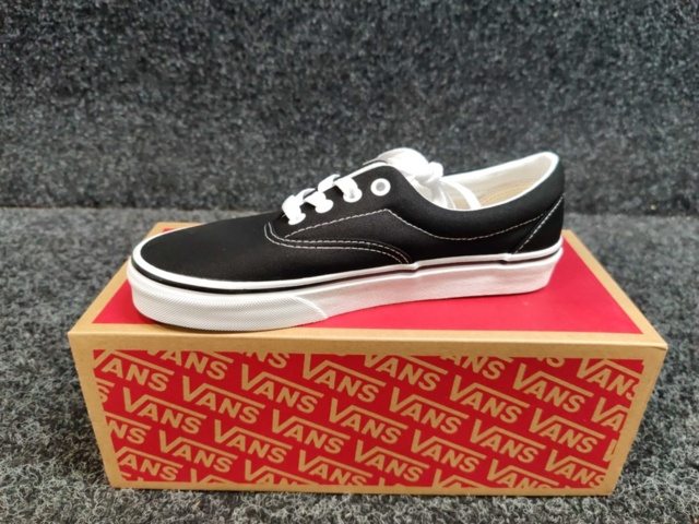 1391454-2 Shoes Vans Era Black, Size 34.5