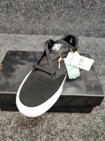 1391515-3 Skor DC Kalis Vulc, Strl 40