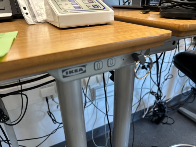 1386921-2 Kontorsmöblemang i receptionen