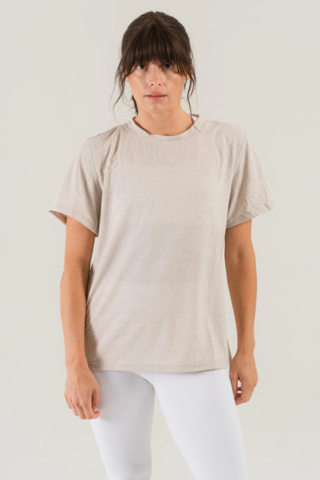 1391740-10 Tröja, 15 st, Aiychim Raw Plot Twist Tee, Stl XS