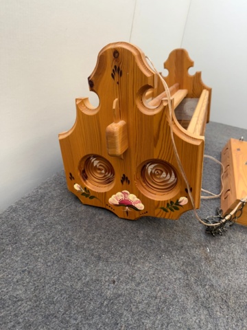 1351732-3 Retro matbordslampa i furu, kurbitsmålad