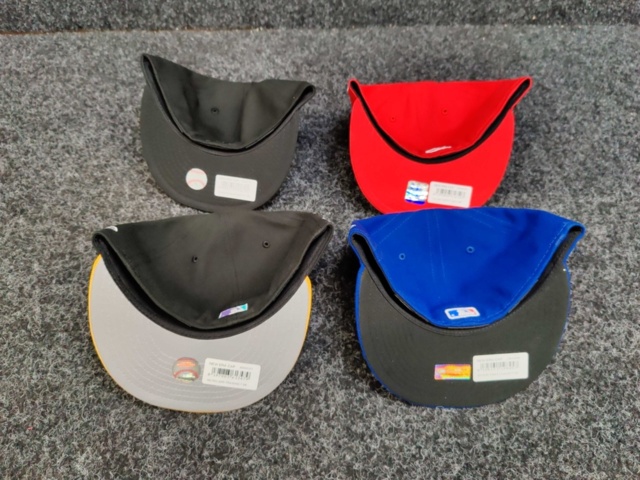 1391579-4 4 pcs Caps New Era, size 7 3/8 (58.7 cm)