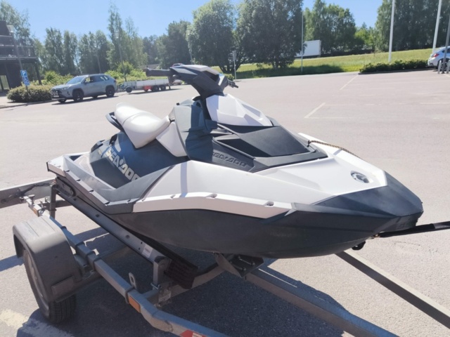 1331762-2 Jet ski Seadoo Spark -2014