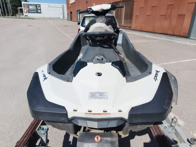 1331762-5 Jet ski Seadoo Spark -2014