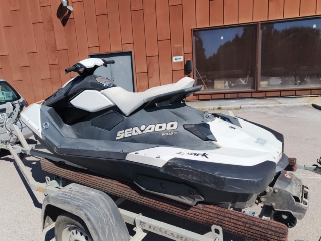 1331762-6 Jet ski Seadoo Spark -2014