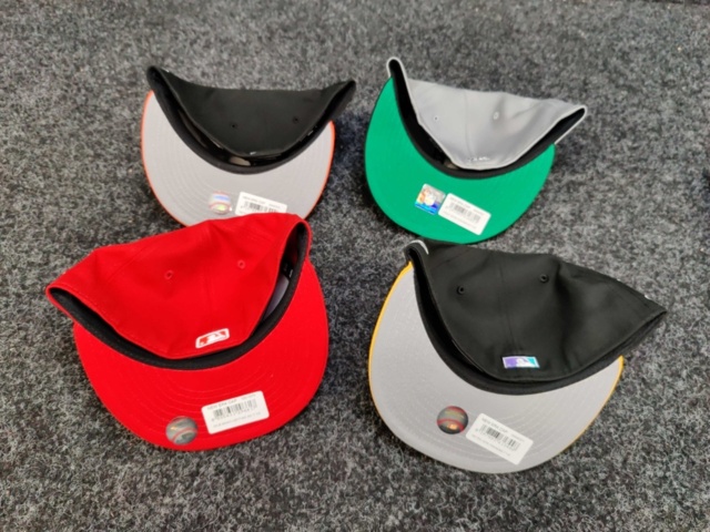 1391604-6 4 st Kepsar New Era, strl 7 1/4 (57,7 cm)