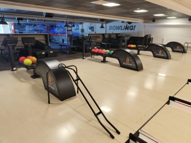 1331763-6 Komplett bowlinganläggning