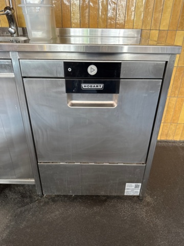 1366863-4 Stainless steel dishwashing station with dishwasher and dish rack holder