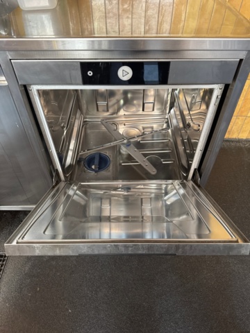 1366863-6 Stainless steel dishwashing station with dishwasher and dish rack holder