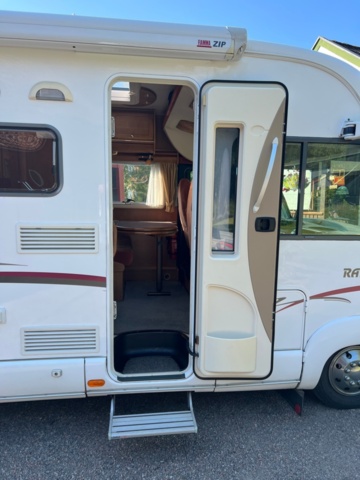 1385791-11 Motorhome Rapido 966M Mercedes-Benz Sprinter 316 CDI -05