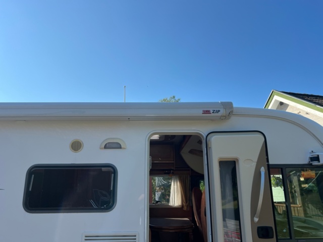 1385791-12 Motorhome Rapido 966M Mercedes-Benz Sprinter 316 CDI -05