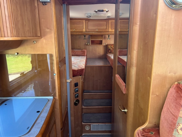 1385791-16 Motorhome Rapido 966M Mercedes-Benz Sprinter 316 CDI -05