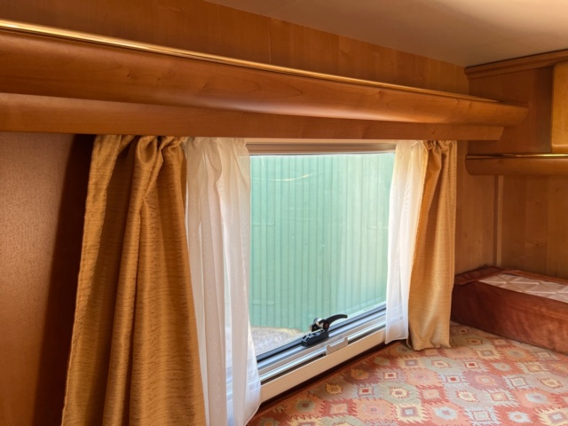 1385791-21 Motorhome Rapido 966M Mercedes-Benz Sprinter 316 CDI -05