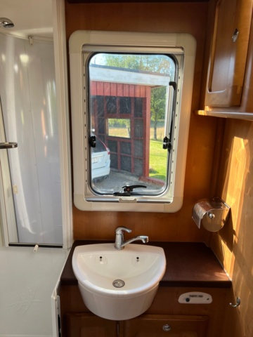 1385791-25 Motorhome Rapido 966M Mercedes-Benz Sprinter 316 CDI -05