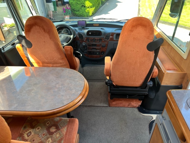 1385791-26 Motorhome Rapido 966M Mercedes-Benz Sprinter 316 CDI -05