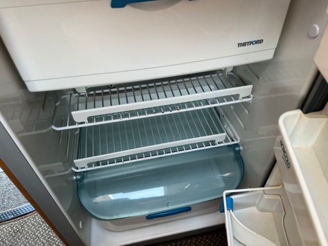 1385791-41 Motorhome Rapido 966M Mercedes-Benz Sprinter 316 CDI -05