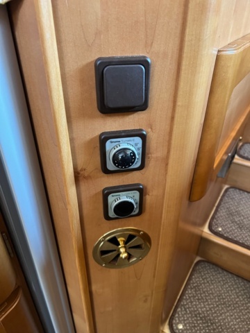 1385791-43 Motorhome Rapido 966M Mercedes-Benz Sprinter 316 CDI -05